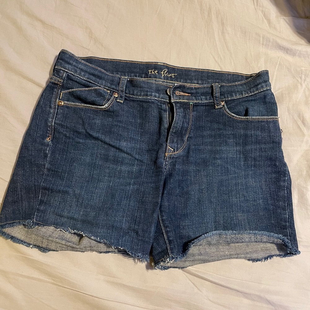 The Flirt Jean shorts